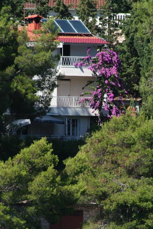 Bugenvila Apartment Vrboska